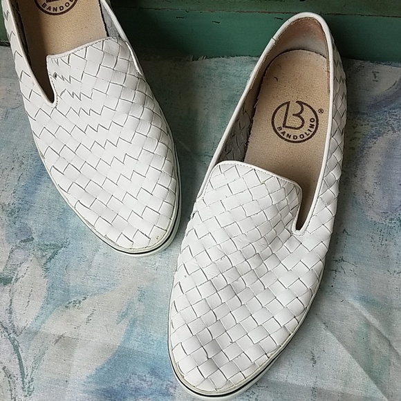 bandolino white shoes